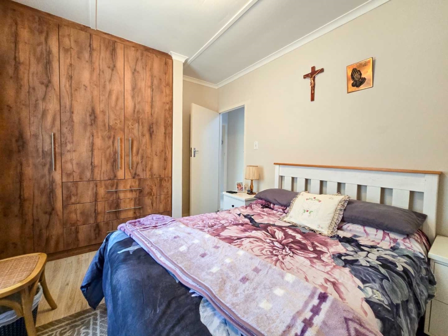 4 Bedroom Property for Sale in Stilbaai Wes Western Cape